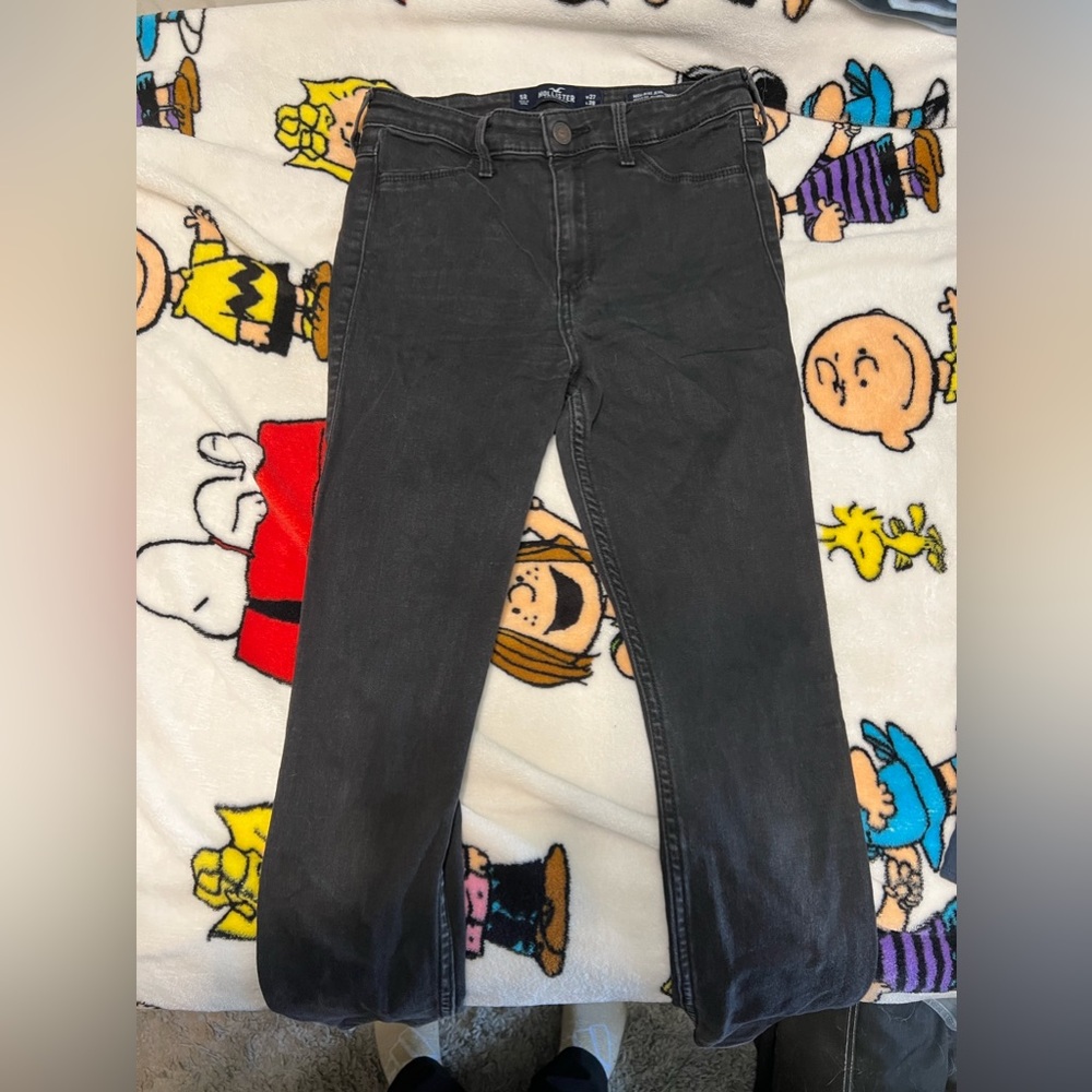 Black Hollister jeans
